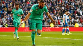 Karim Benzema celebra su gol al Espanyol