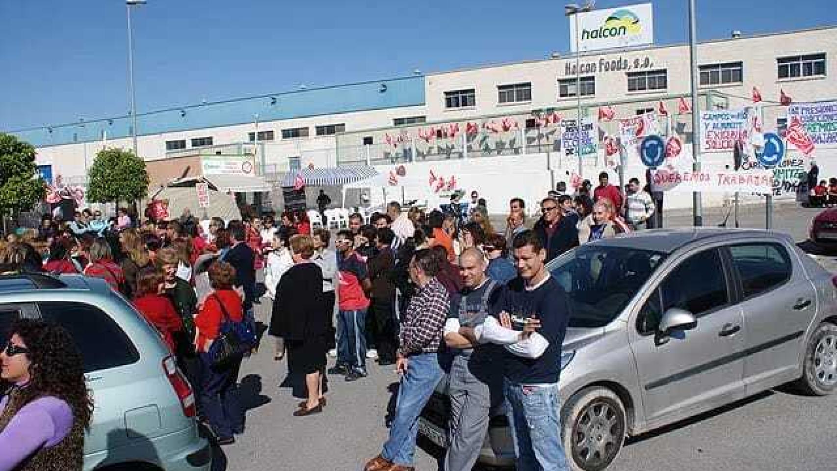 Imagen de archivo de las movilizaciones para evitar el cierre de la conservera