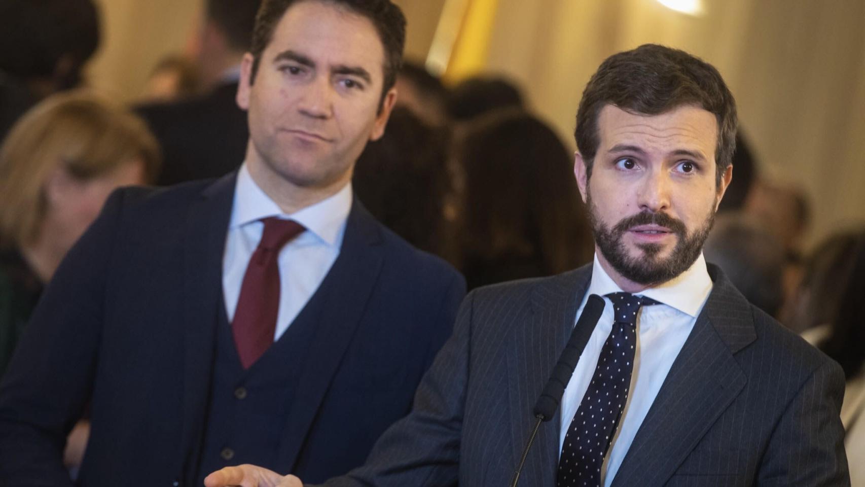 El presidente del Partido Popular, Pablo Casado, y el secretario general, Teodoro García Egea, en el día de la Constitución.