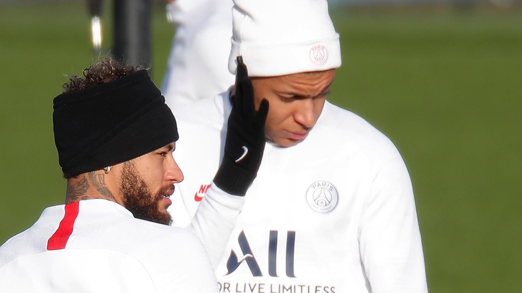 Kylian Mbappé y Neymar Junior, en un entrenamiento del PSG