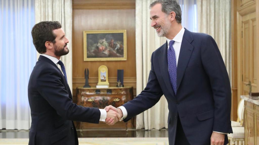 El Rey recibe a Pablo Casado durante la ronda de consultas.