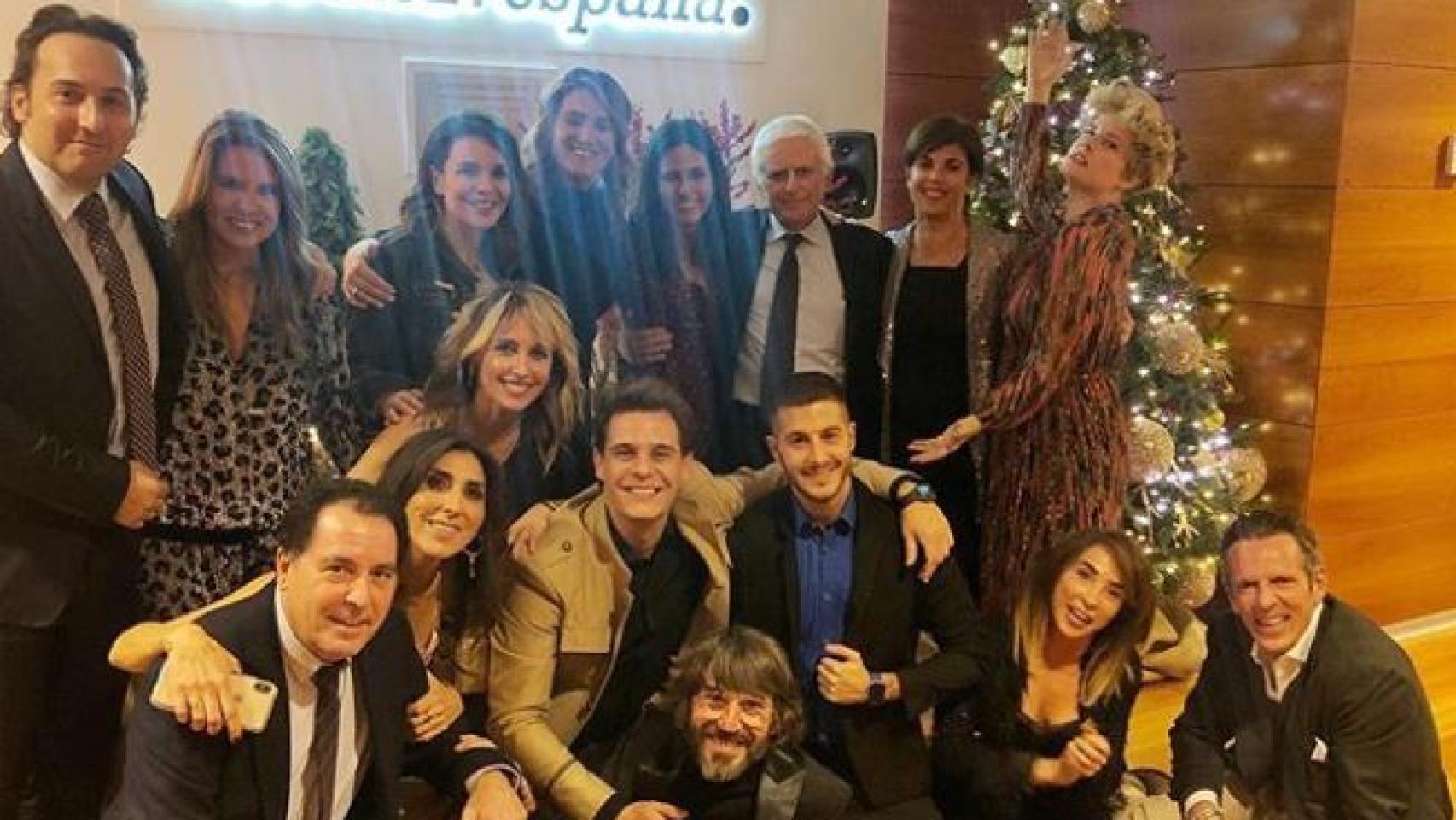 La foto de grupo de la cena.