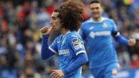 Cucurella celebra su gol al Valladolid