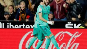 Benzema celebra con rabia su gol al Valencia