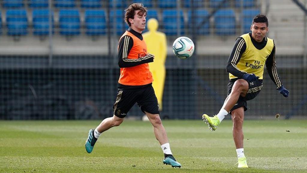 Casemiro y Álvaro Odriozola, en el entrenamiento