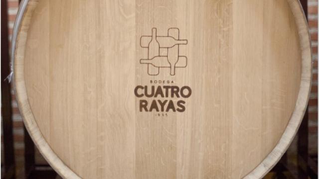 Presentado por Bodega Cuatro Rayas