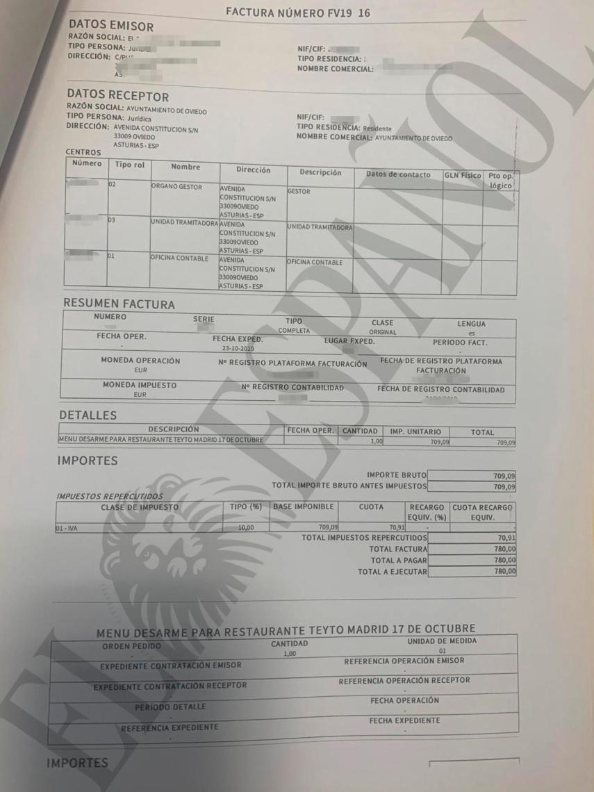 Otra de las facturas del menú del Desarme cargados al consistorio ovetense.