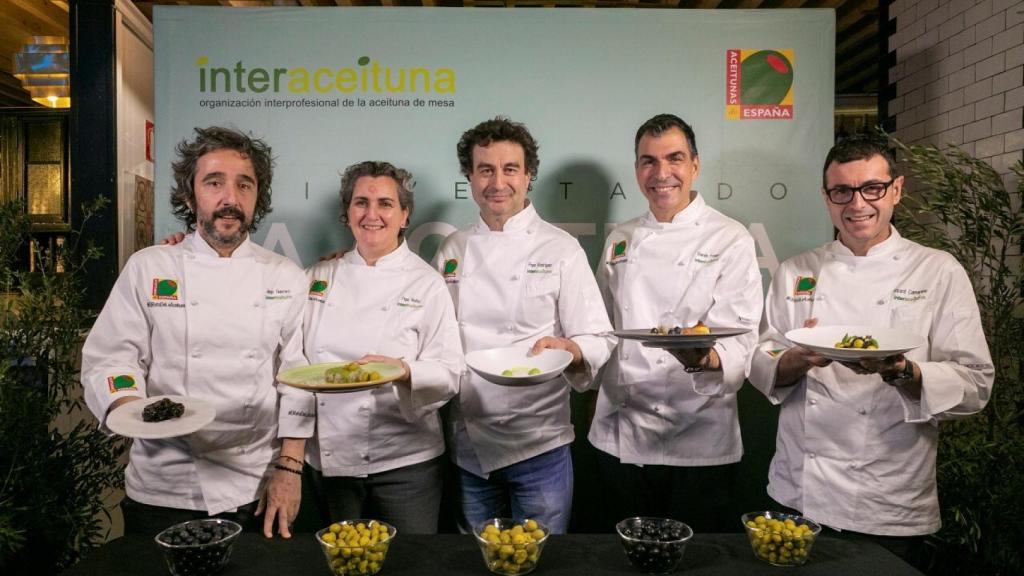 Diego Guerrero, Pepa Muñoz, Pepe Rodríguez, Ramón Freixa y Ricard Camarena presentan sus platos con aceituna de mesa.