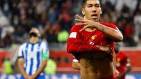 Roberto Firmino celebra el gol