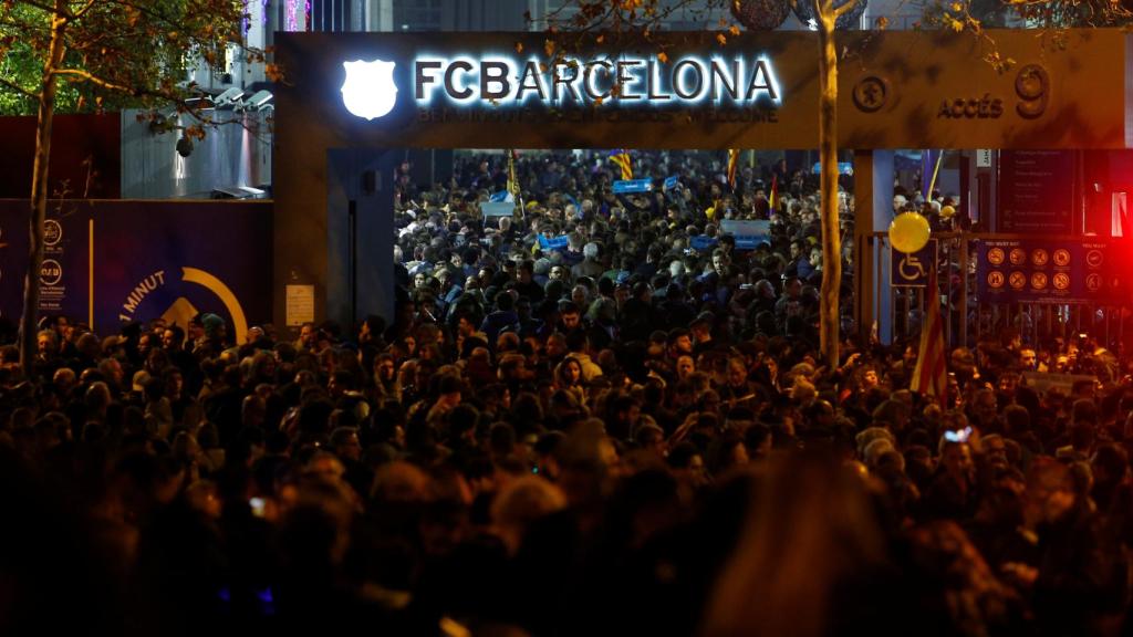 Los accesos al Camp Nou antes de El Clásico