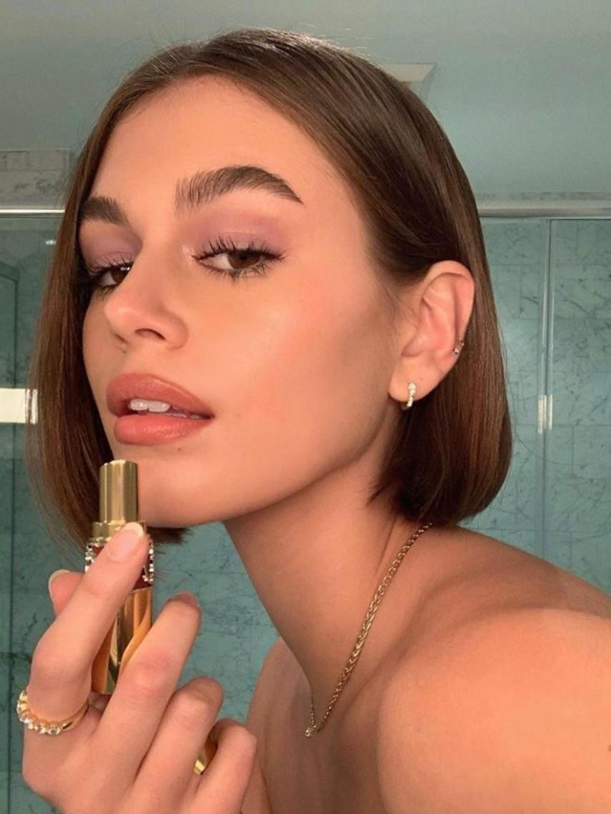 Recientemente Kaia Gerber apostó por un corte de pelo Carré.