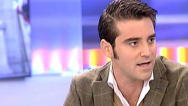 El periodista Javier Negre desaparece de todas las tertulias de Mediaset