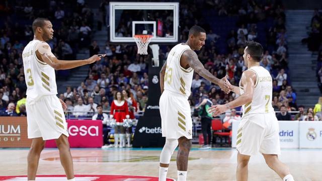 Campazzo, Thompkins y Randolph, durante el partido de Liga Endesa entre Real Madrid y Andorra