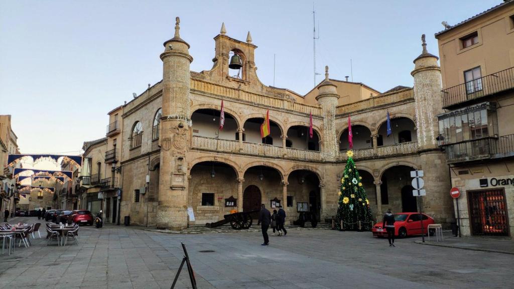 Fachada del Ayuntamiento de Ciudad Rodrigo, en Salamanca