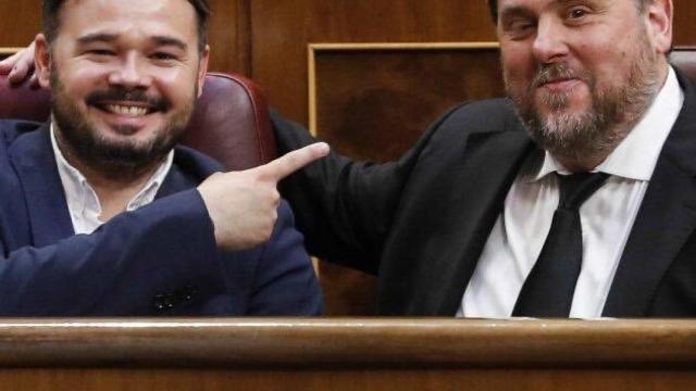 Gabriel Rufián, junto a Oriol Junqueras, en el Congreso de los Diputados donde compartieron brevemente bancada.