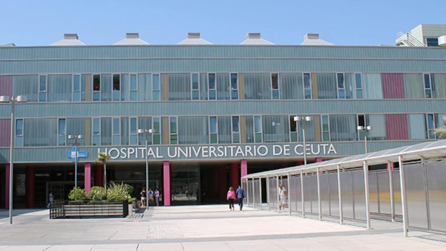 Imagen exterior del Hospital Universitario de Ceuta.