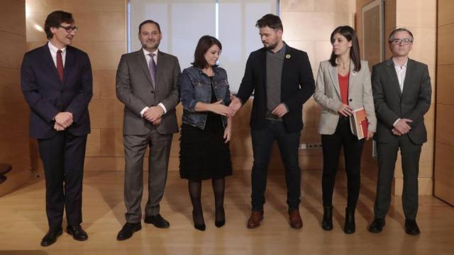 Reunión de los equipos de negociación de PSOE y ERC.