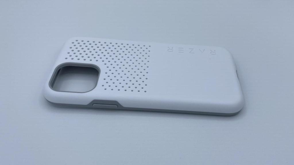 Funda Razer Arctech Pro en blanco y gris