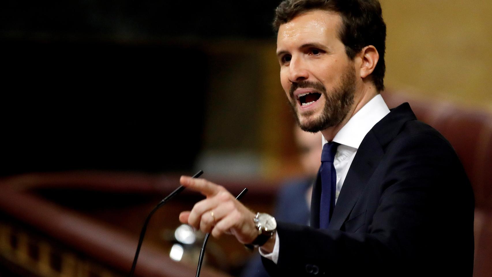 Casado durante su primera intervención en la sesión de investidura.