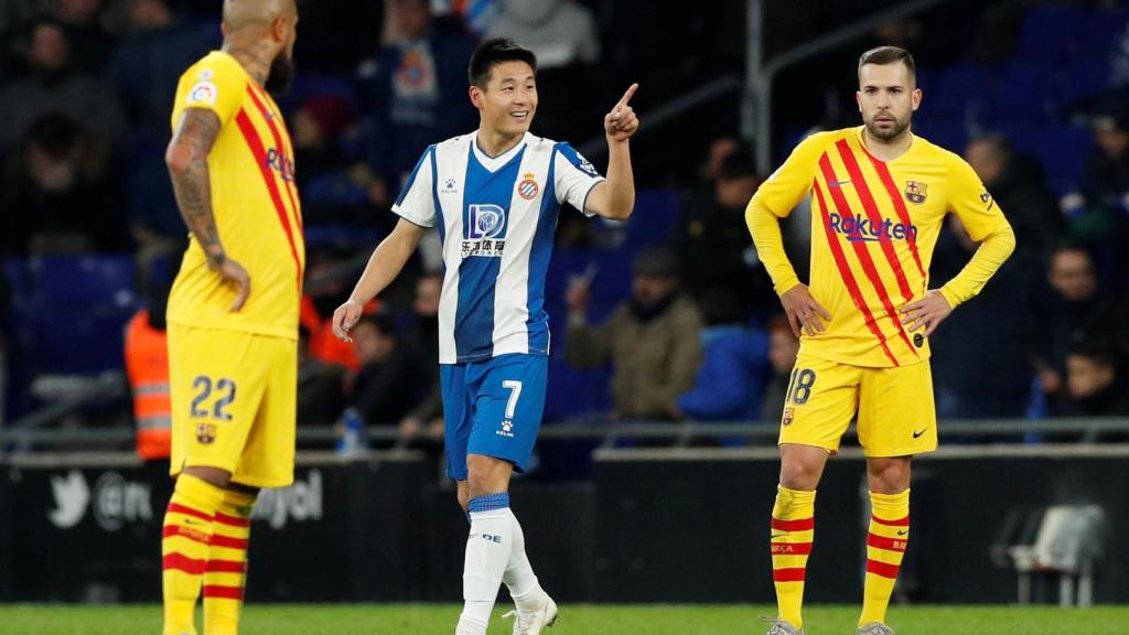 Wu Lei celebra el gol del empate del Espanyol ante el Barcelona