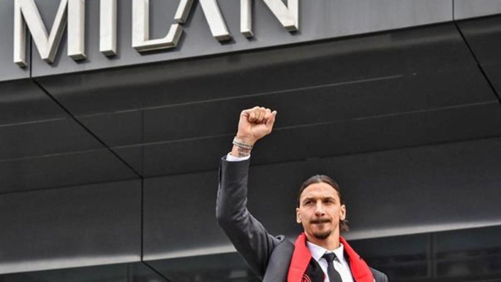 Zlatan Ibrahimovic, en su presentación con el Milan