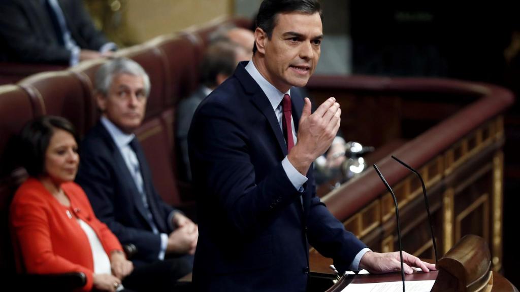 El presidente del gobierno en funciones Pedro Sánchez, durante su intervención este martes