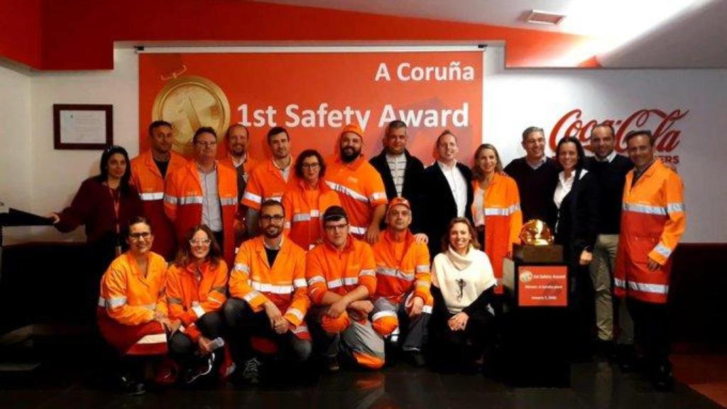 La fábrica coruñesa de Coca-Cola recibe un premio por su  política de seguridad