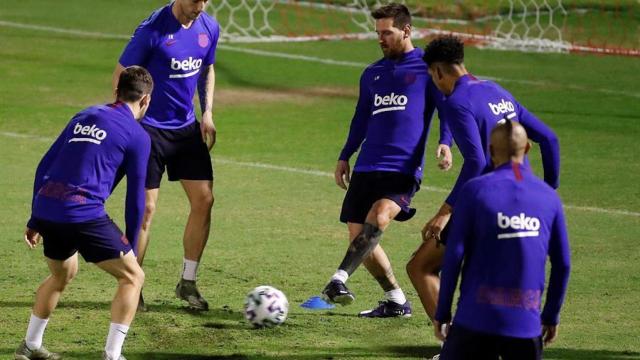 El Barcelona entrenándose para la Supercopa de España en Arabia Saudí