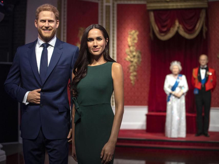 El museo Madame Tussauds ha ejemplificado con las figuras de cera de la Familia Real británica la decisión tomada por los duques de Sussex.