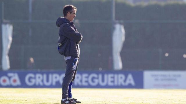 Fernando Vázquez durante el entrenamiento de esta mañana