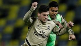 Jovic y Casemiro, en un entrenamiento del Real Madrid