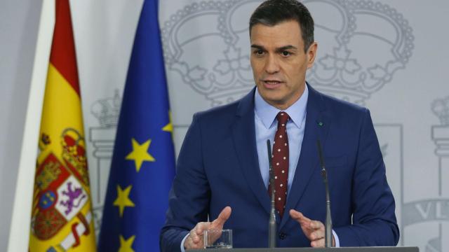 Pedro Sánchez, este domingo en el Palacio de la Moncloa.