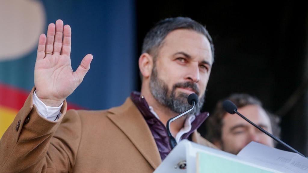 El presidente de Vox, Santiago Abascal, durante una concentración de la plataforma 'España Existe' frente al Ayuntamiento de Madrid.