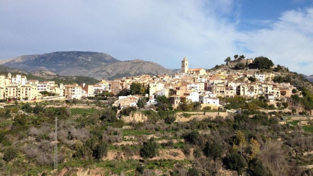 Vista panorámica de Polop, pueblo de la Marina Baja de Alicante.