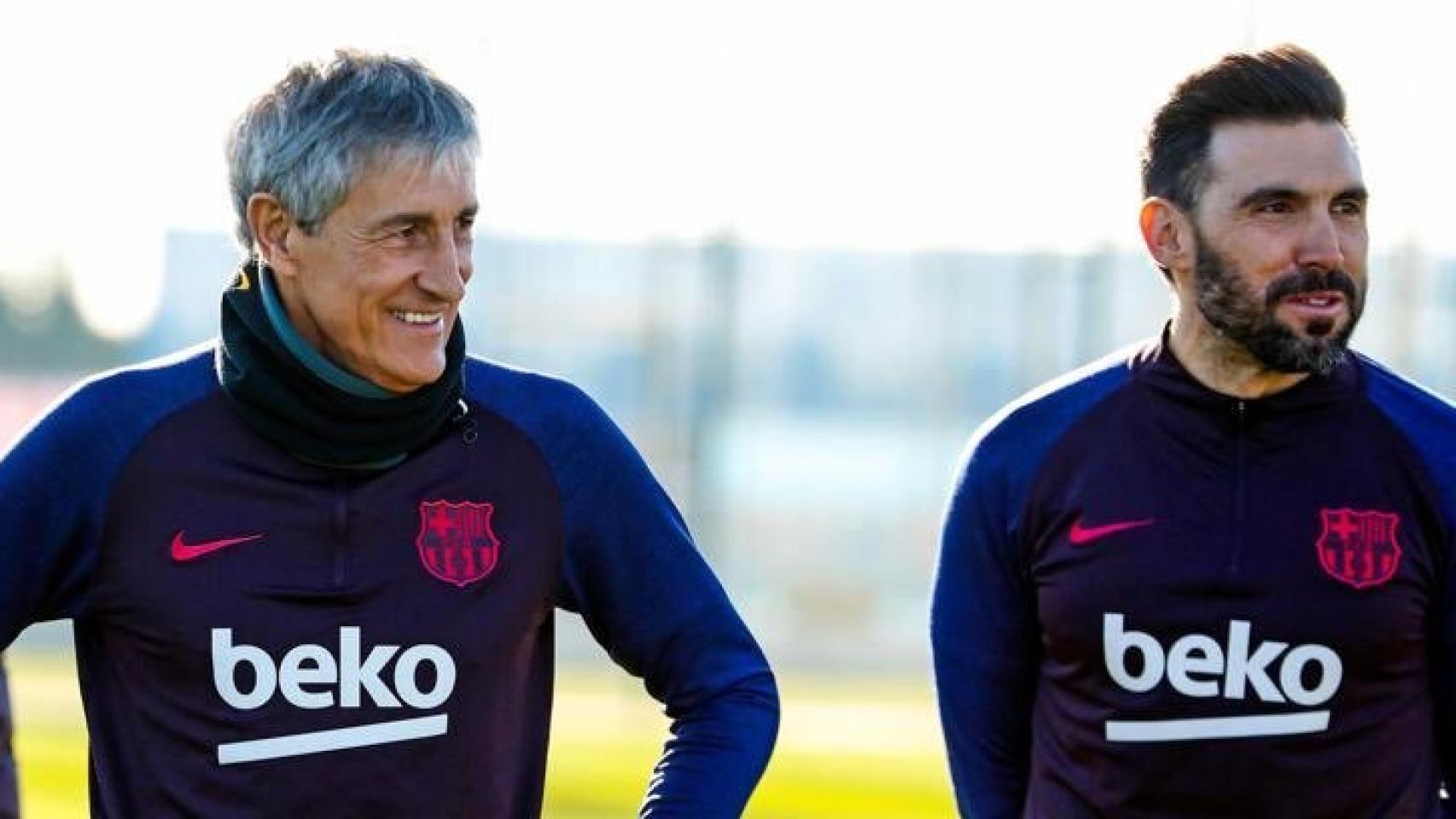 Quique Setién, junto a Eder Sarabia en su primer entrenamiento