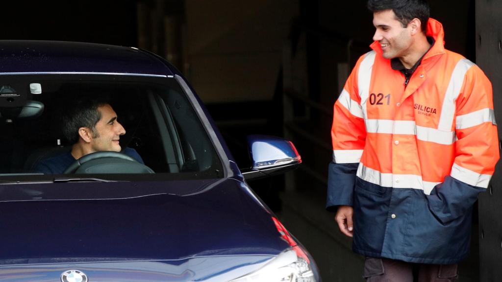 Ernesto Valverde, saliendo de la reunión con Josep María Bartomeu el pasado lunes