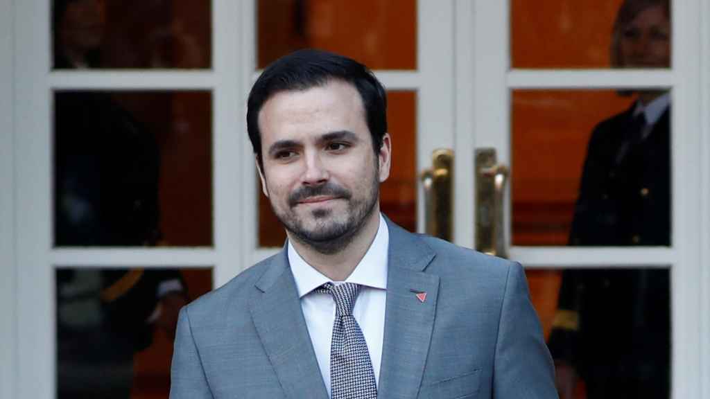 El ministro de Consumo, Alberto Garzón, llega para asistir a la primera reunión del gabinete en el Palacio de la Moncloa.