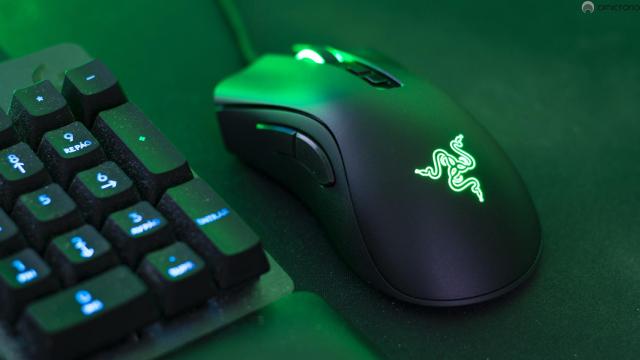 Razer DeathAdder V2.