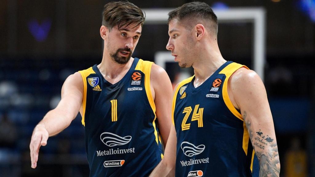 Alexey Shved y Jovic, durante un partido de Euroliga con el Khimki