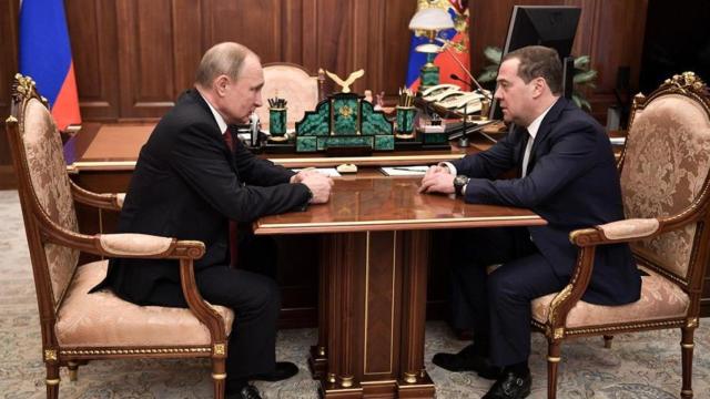 Putin y Medvédev en su reunión este miércoles