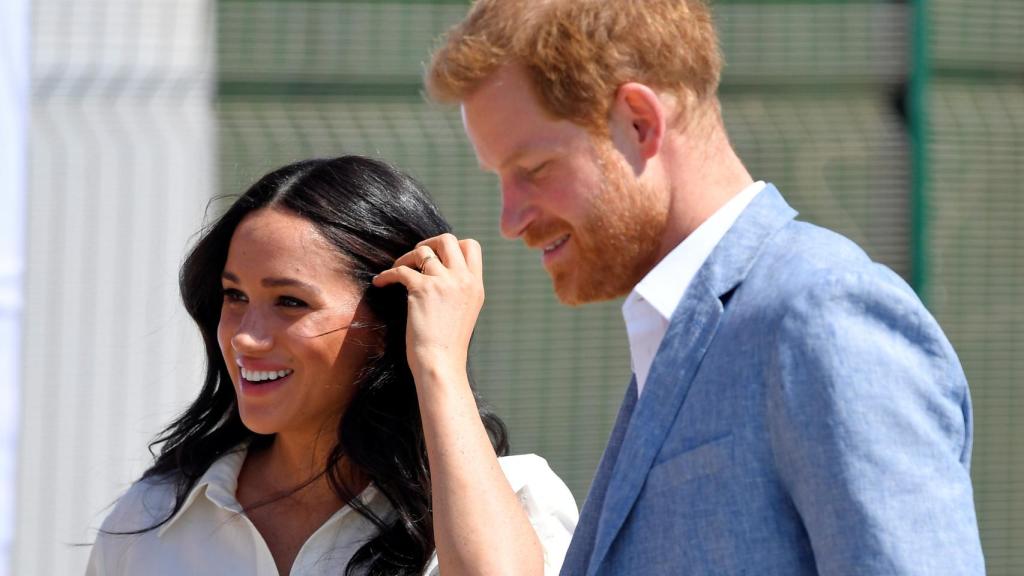 Meghan y Harry residirán en Canadá tras apartarse de sus funciones en la Familia Real.