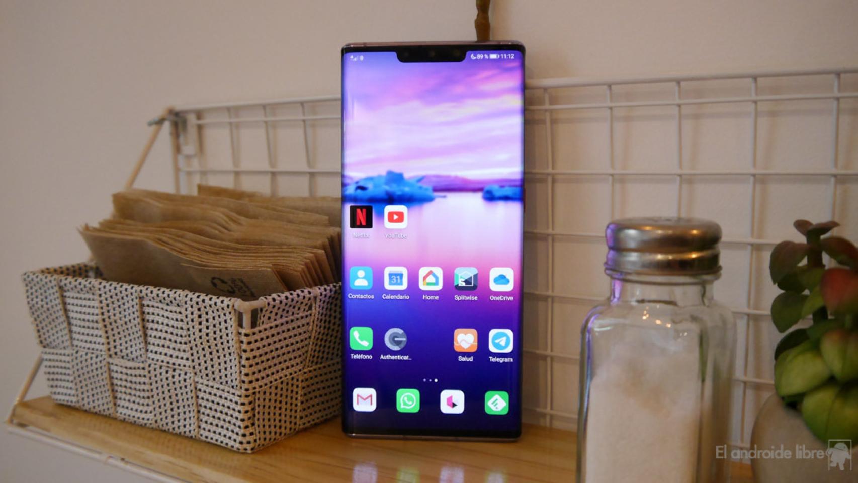 Huawei también podría poner anuncios en sus móviles, pero no como Xiaomi