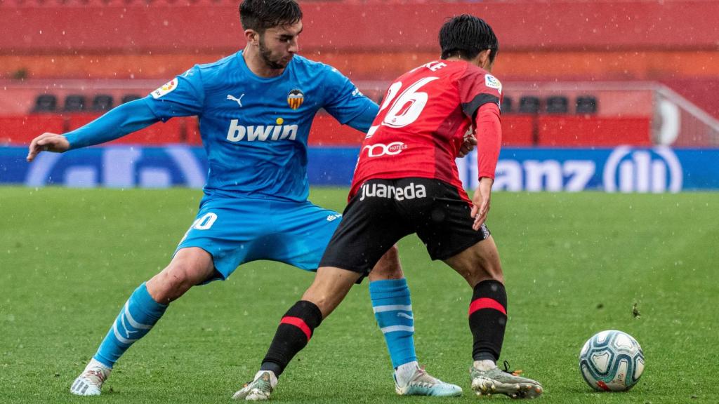 Kubo ante el Valencia