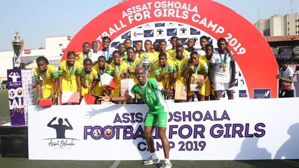 Asisat Oshoala, en su Campus en Nigeria