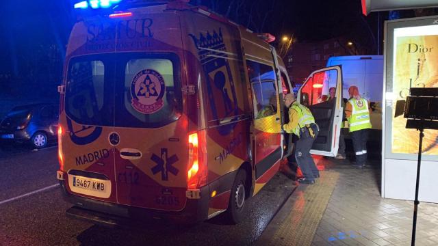 Muere un joven de 23 años apuñalado en plena calle en Madrid