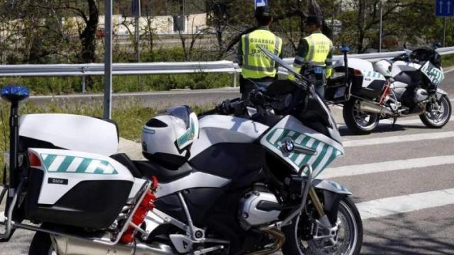 Control de la Guardia Civil de Tráfico.