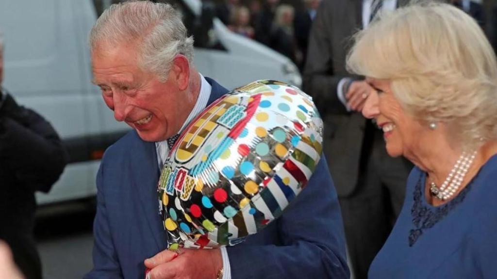 El príncipe Carlos y la duquesa de Cornwall también han visto trastocados algunos actos de su agenda oficial.