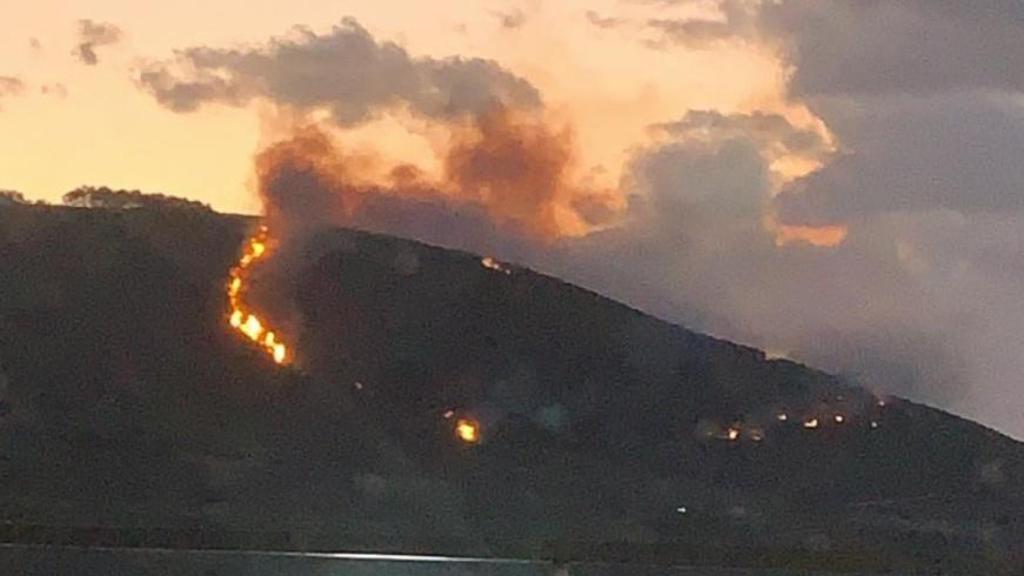 Extinguido el incendio forestal de A Pobra (A Coruña) tras quemar más de 47 hectáreas