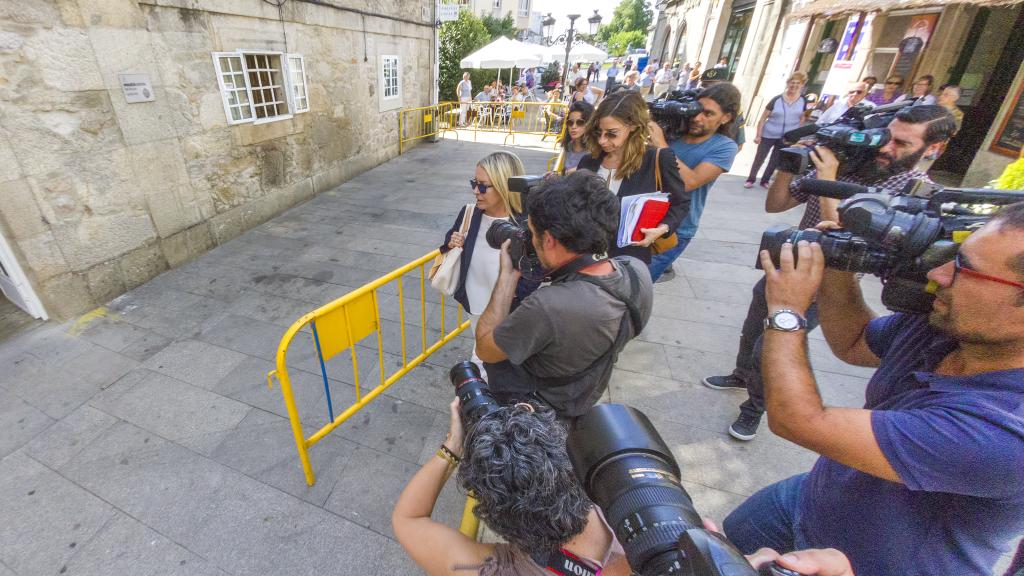 Marina Castaño llegando a los Juzgados de Padrón.