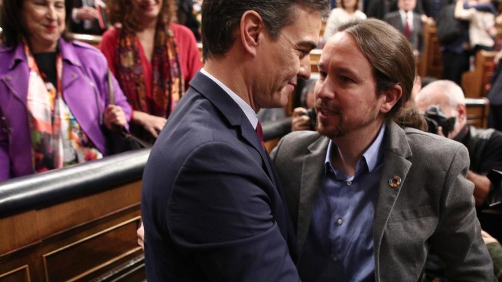 Pedro Sánchez y Pablo Iglesias durante un pleno del Congreso de los Diputados.